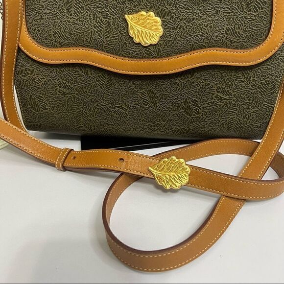 Nina Ricci Paris Crossbody Shoulder Bag Olive & Brown with Leaf Logo Vintage - Picture 2 of 9